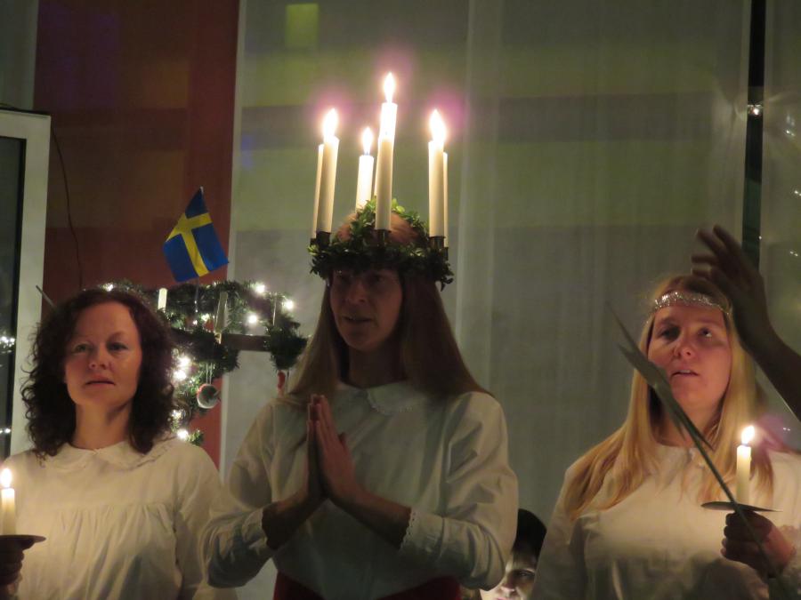 Der Lucia-Zug des Chors des schwedischen Vereins  Wolfgang Sander